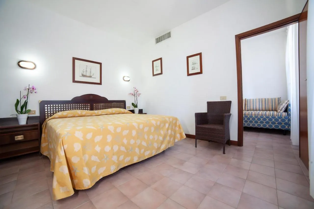 Hotel Antares Capoliveri  3*, Capoliveri (Isola d'Elba)